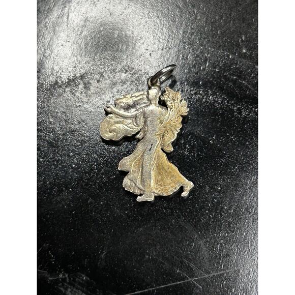 RARE Pair Of US Silver Cut-Out Coins . Morgan Dollar And Walking Liberty Jewelry - Picture 5 of 16